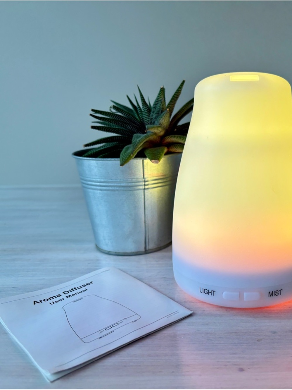 NWT Victsing Aroma Diffuser with Multi-Colour Glow Light (160ml).